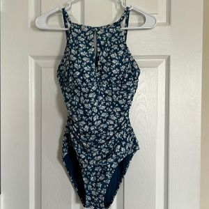 Ellen Tracy beautiful blue with white flowers one piece swimsuit gently used